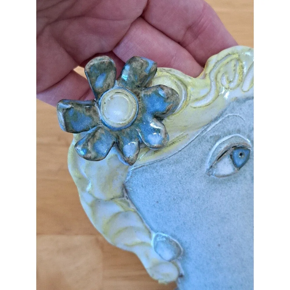 CLAY BAY POTTERY By Jeanne Svien Aurelius Lady Head Vase 2015 Flower 5.5